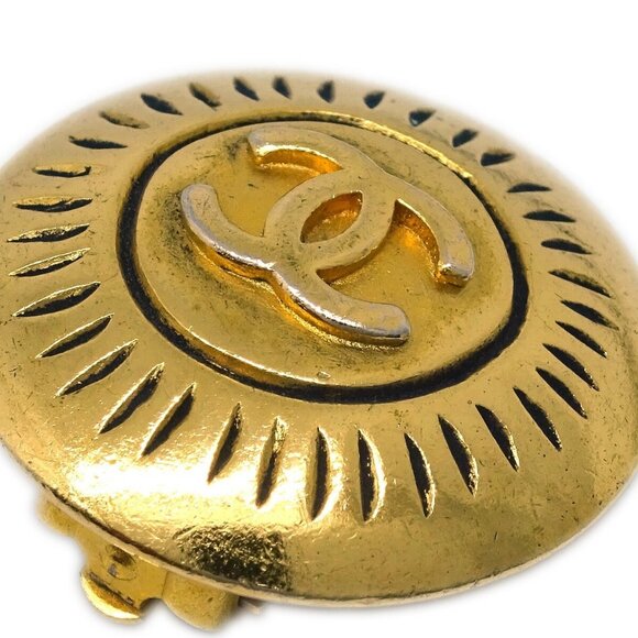 Chanel Button Earrings Clip-On Gold 96C - Picture 2 of 4